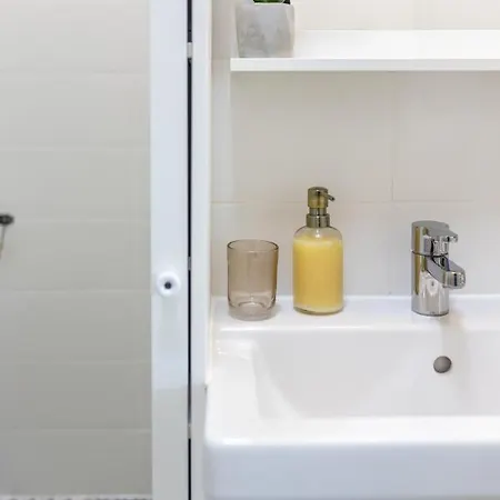 Agostini - Self Check-in - Free Gated Parking On Site Apartment Rijeka