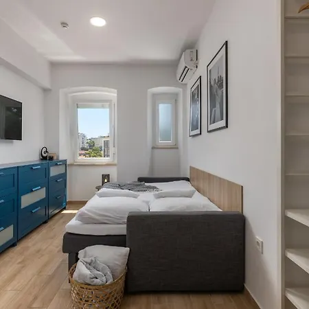 Apartment Agostini - Self Check-in - Free Gated Parking On Site