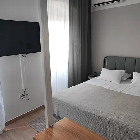 Apartment Agostini - Self Check-in - Free Gated Parking On Site
