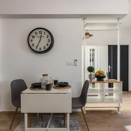 Agostini - Studios With Self Check-In - Paid Parking Inside Property Rijeka