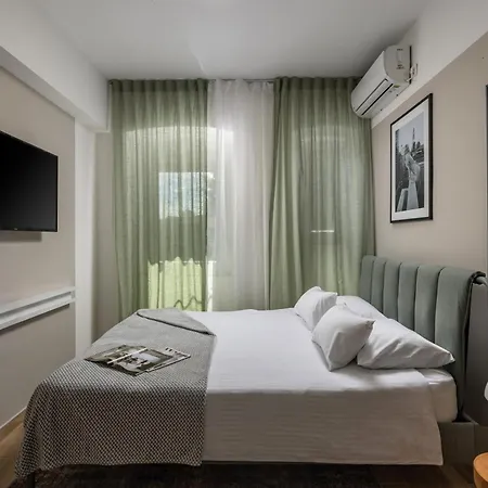 Agostini - Studios With Self Check-In - Paid Parking Inside Property *