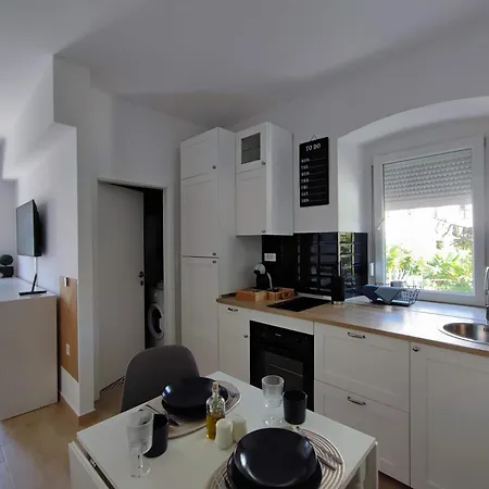 Agostini - Studios With Self Check-In - Paid Parking Inside Property Apartament Rijeka